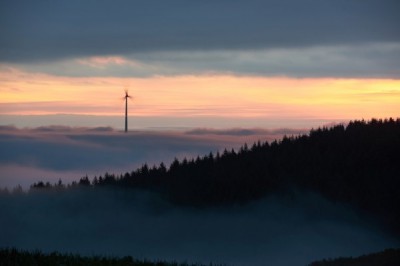 AKI sieht Ausbau der Windkraftanlagen in Hessen kritisch